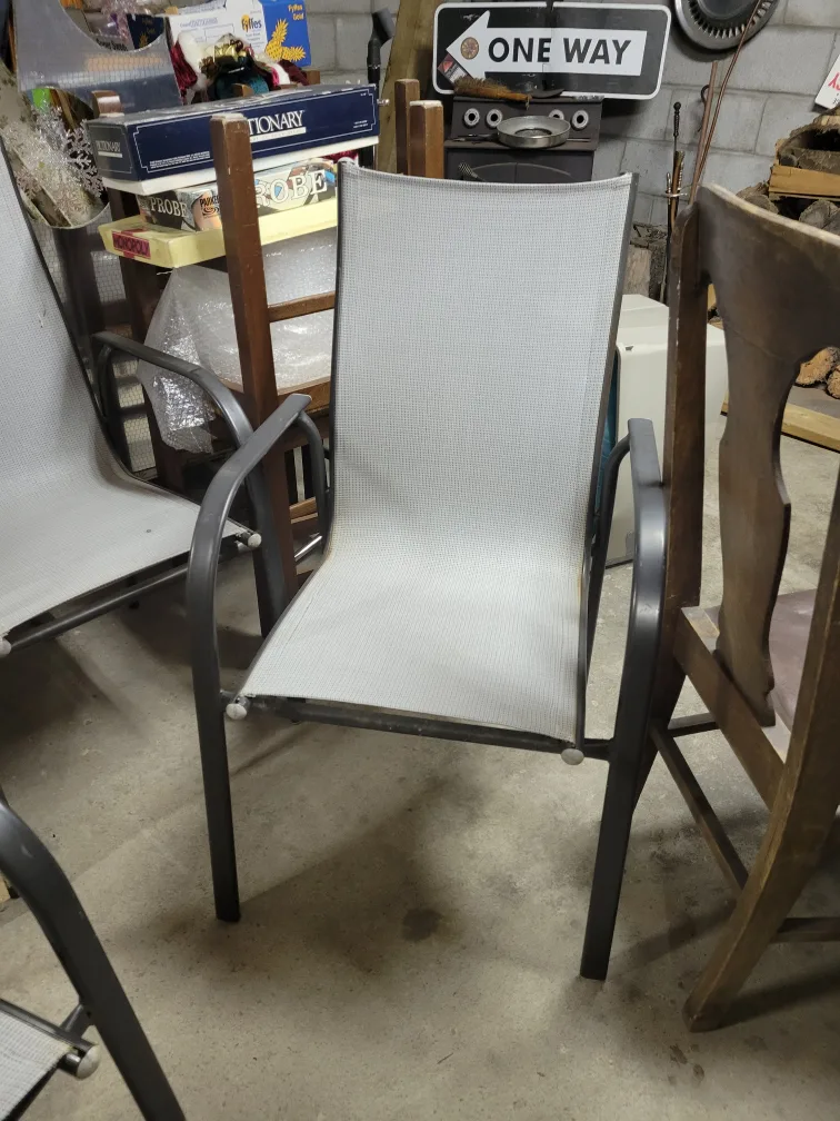 Glass Top Patio Table - Outdoor Dining image indicator(4)