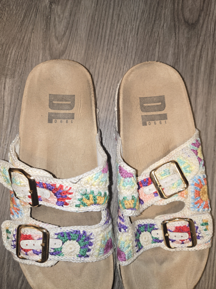 DL 1961 Crochet Sandals - Size 7 - photo 4