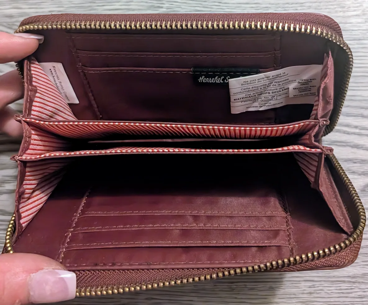 💳Herschel Vegan Leather Unisex Wallet💳 image indicator(2)