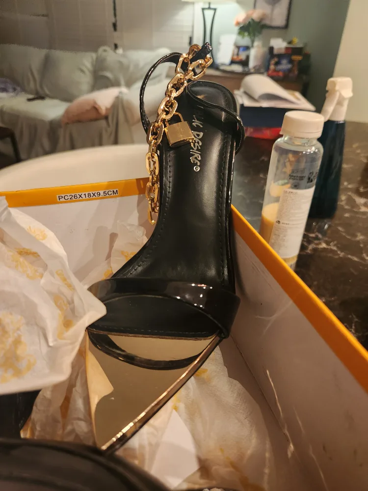 Royal Desire Triumph Heels - UK 5 thumbnail