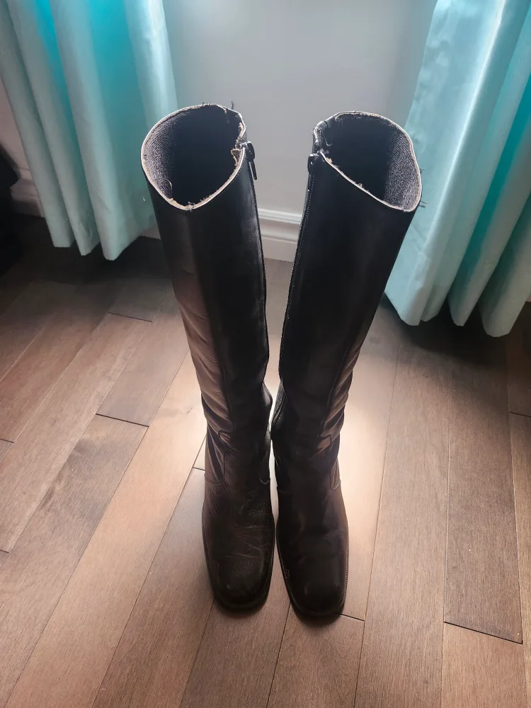 Black Knee-High Boots thumbnail