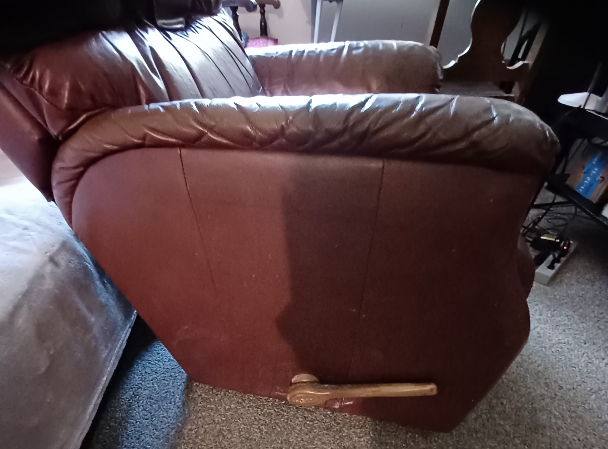Burgundy Leather Recliner Chair - photo 3