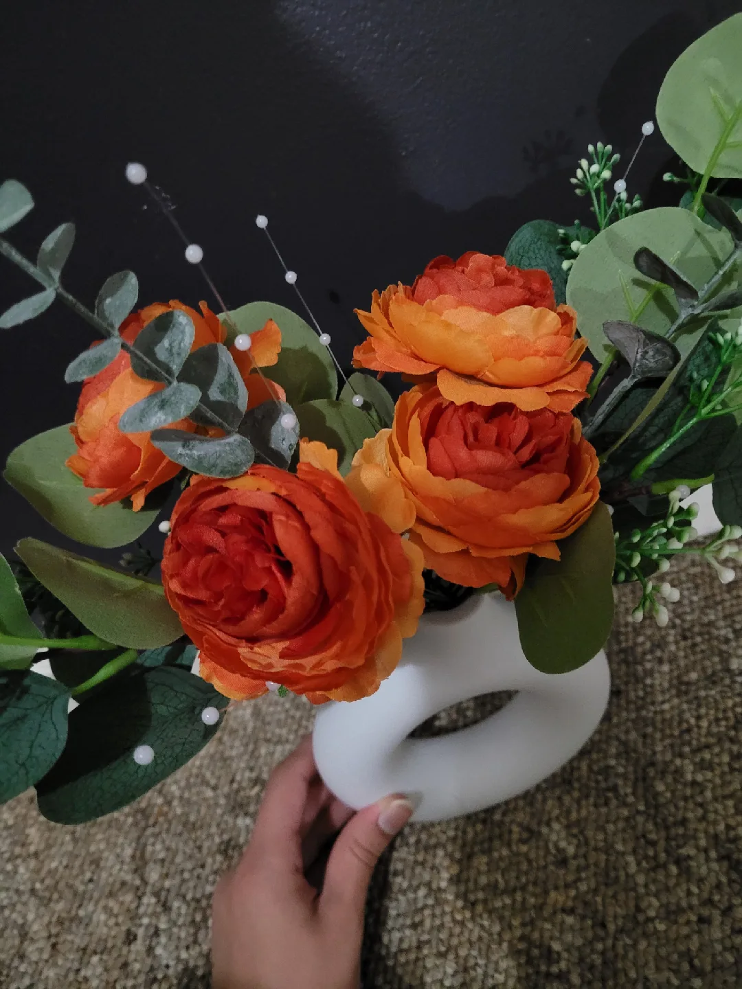 Donut Vase with Artificial Orange Flowers 🥕 image indicator(7)