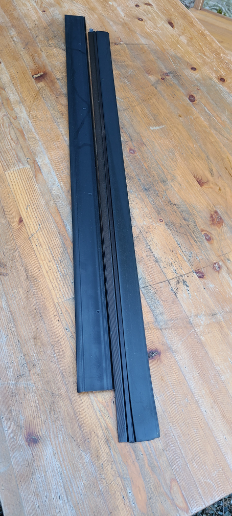 Free Rubber Under Door Sweeper