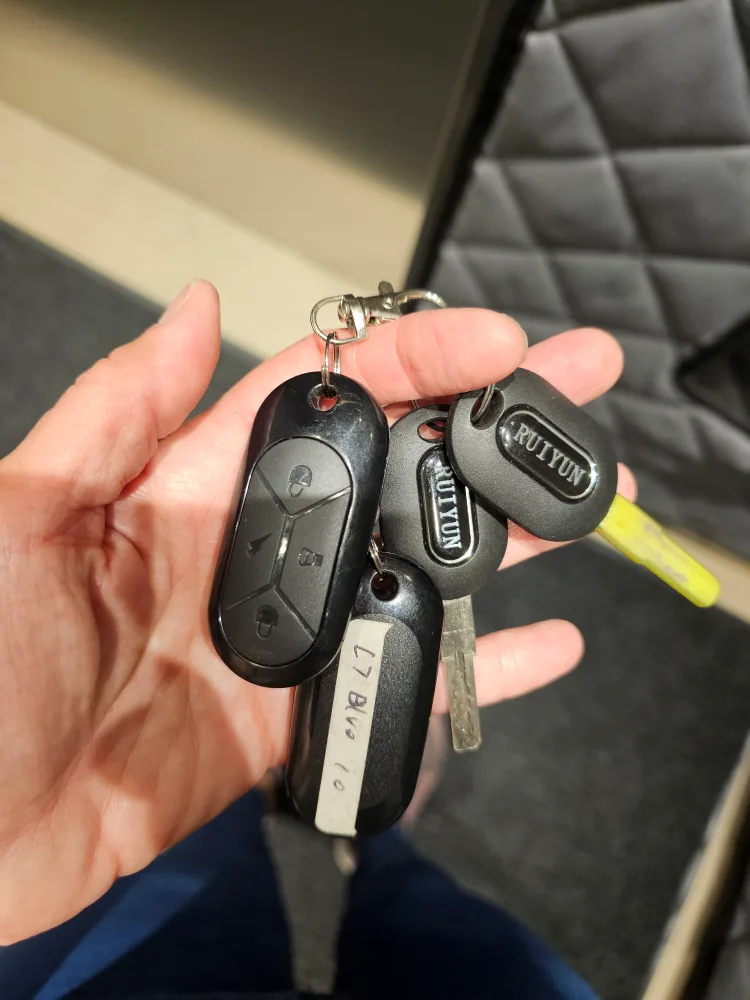 E-Bike 3 Wheel Mobility Scooter - Blue image indicator(7)