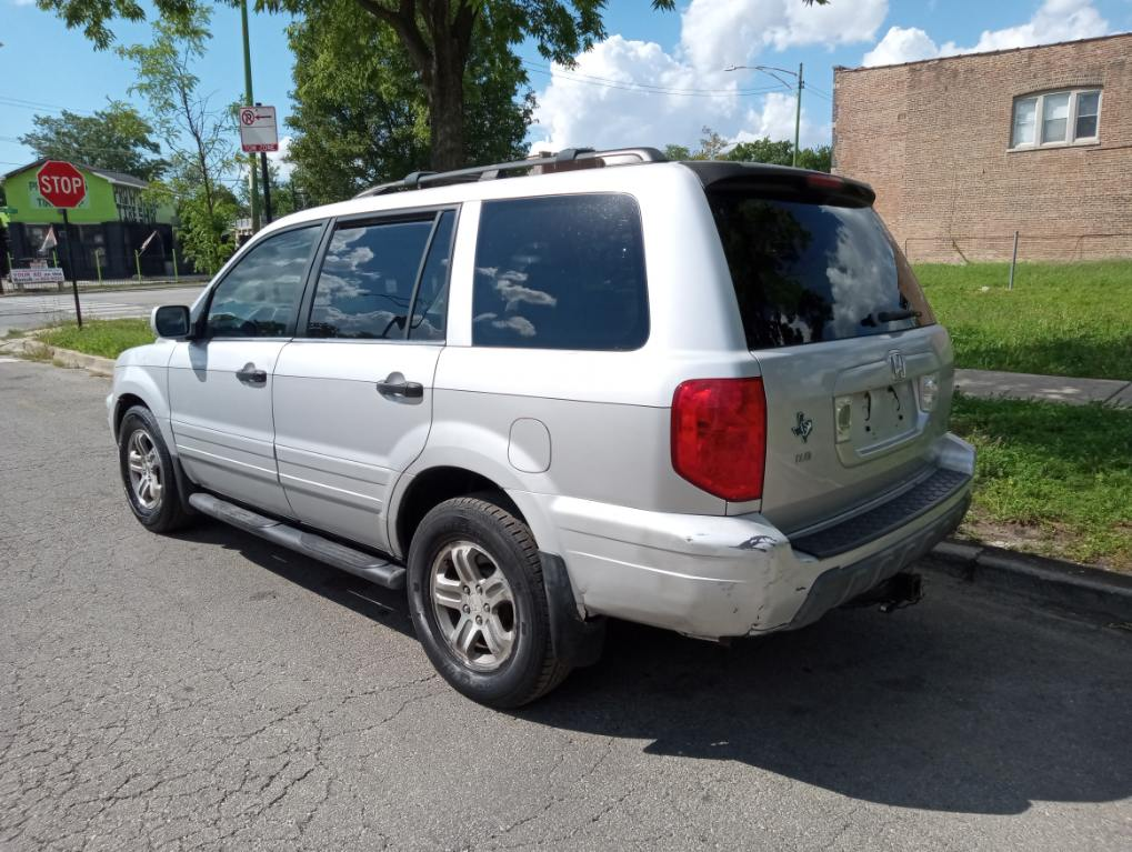 2003 Silver Honda Pilot SUV - photo 3