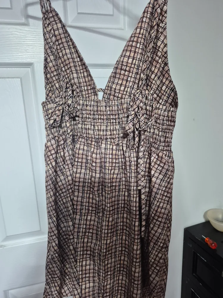 Bohemian Mini Dress - V-Neck, Checkered Pattern image indicator(2)