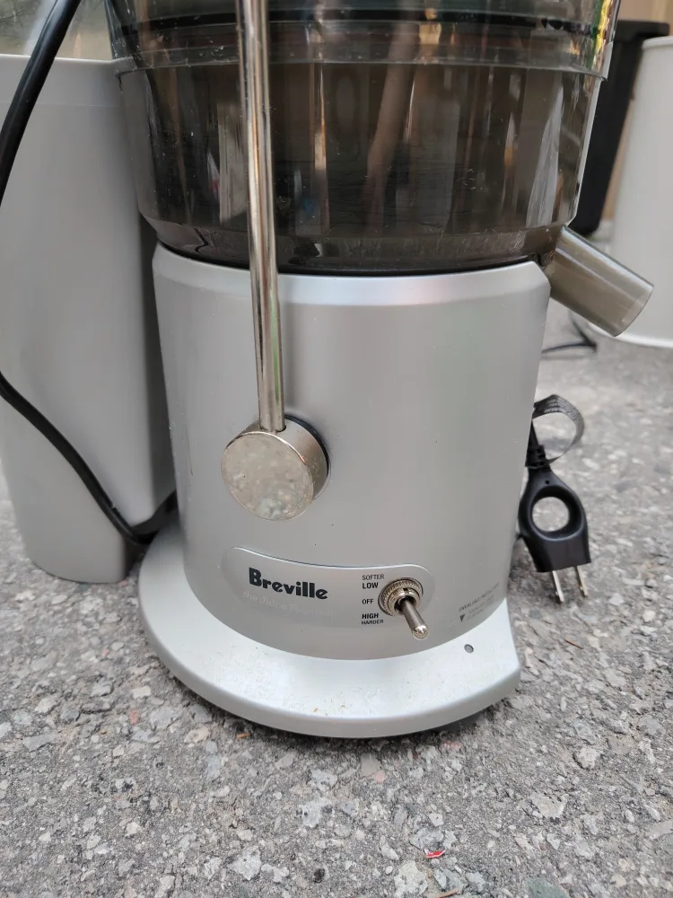 Breville Juice Fountain Plus Juicer thumbnail