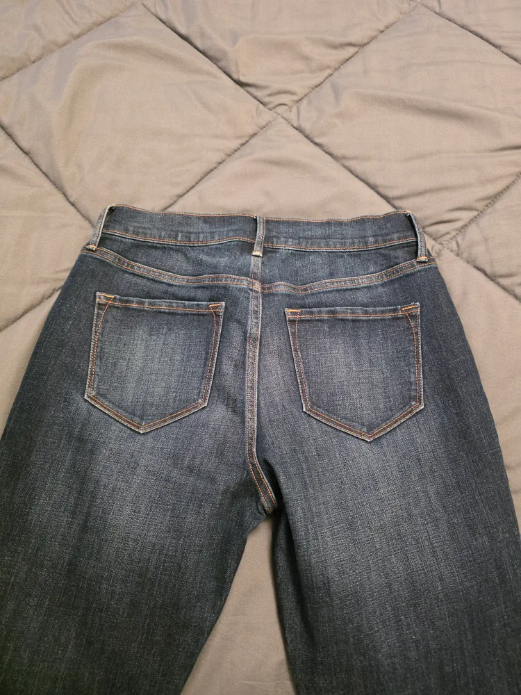 Old Navy Curvy Jeans - Size 4 Short image indicator(2)