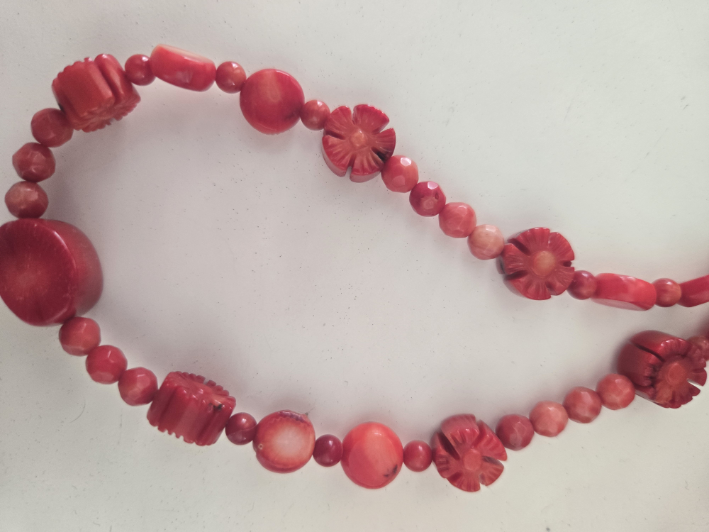 Red Coral Beaded Necklace - photo 2