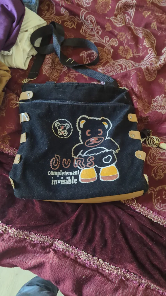 Ours Complètement Invisible Shoulder Bag