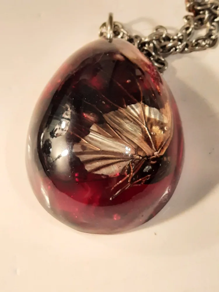 Resin Pendant Necklace with Insect image indicator(9)