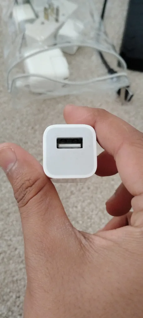 Apple USB Power Adapter image indicator(2)