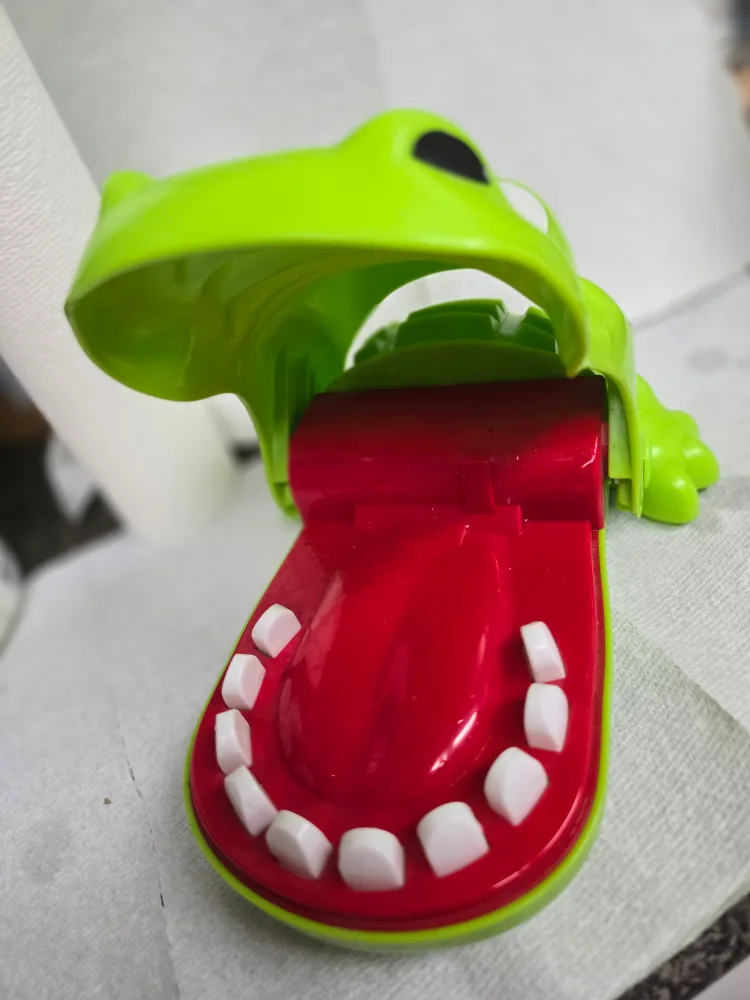 Crocodile Dentist Game - Classic Fun! image indicator(2)