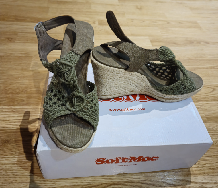 SoftMoc Green Wedge Sandals Size 8 - photo 3
