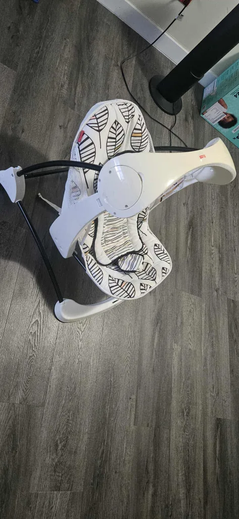 Fisher-Price Baby Bouncer/Swing thumbnail