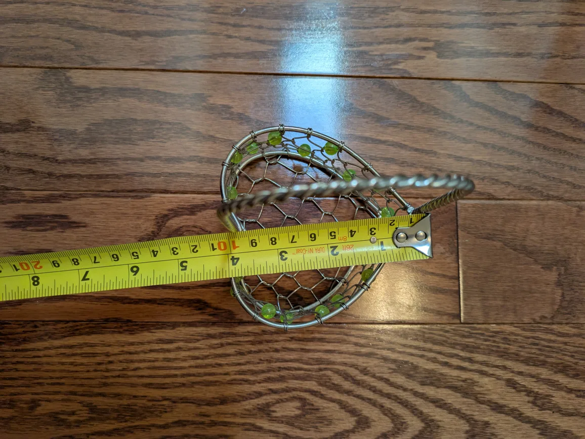 Heart-Shaped Wire Basket with Green Beads image indicator(3)