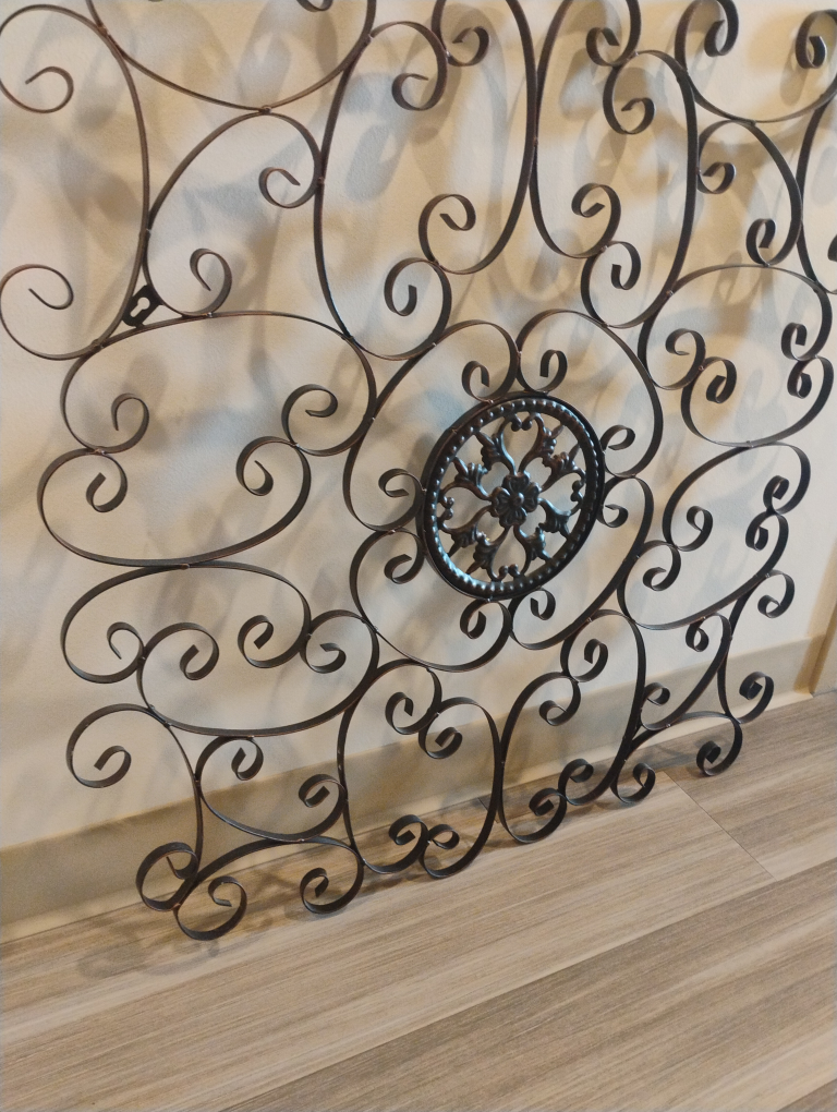 Metal Scroll Wall Decor - photo 3