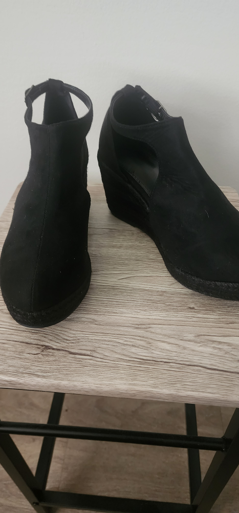 Black Wedge Heel Shoes - Size 40