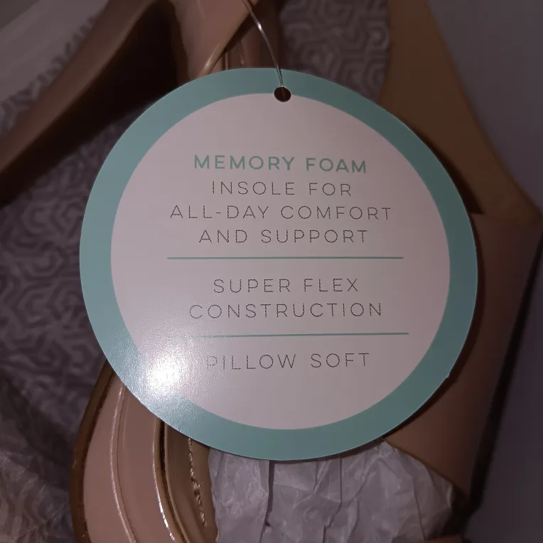 Andrew Geller Theola Sandals - Size 9M image indicator(7)