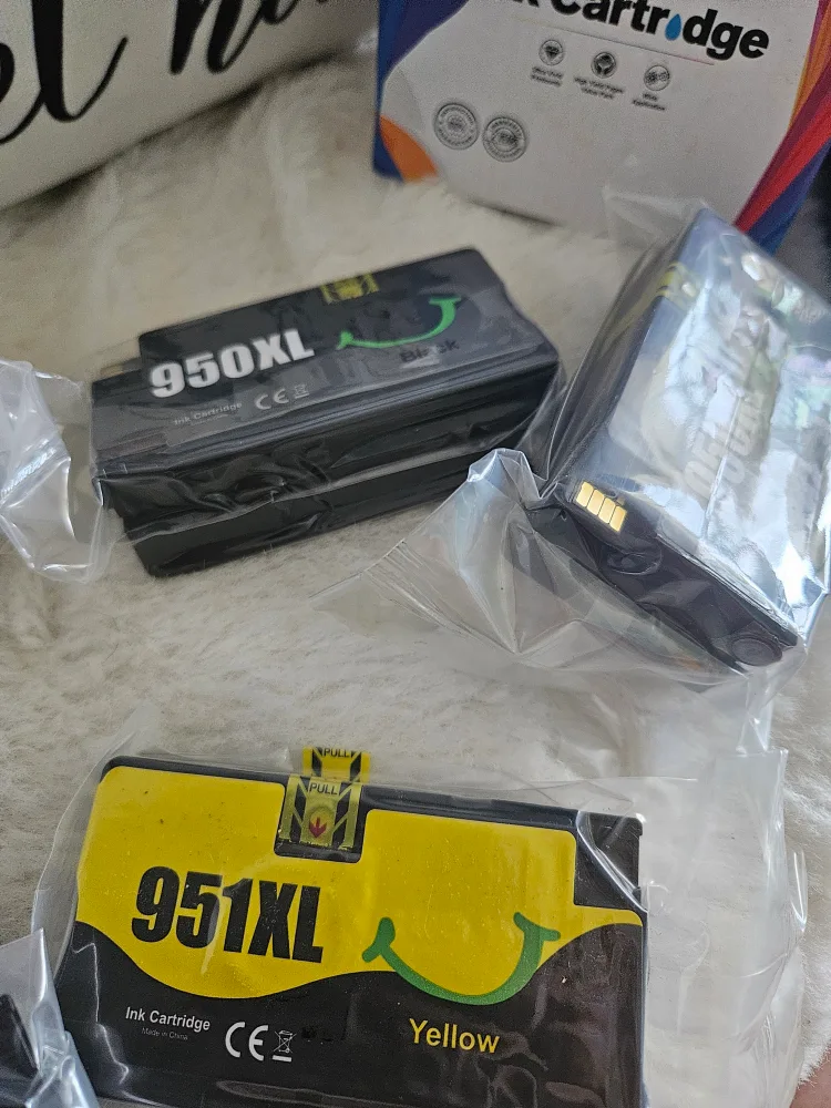 HP 950XL Black & 951 Yellow Ink Cartridges image indicator(8)