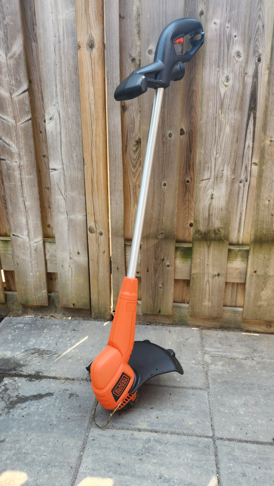 Black+Decker ST7700 Electric String Trimmer