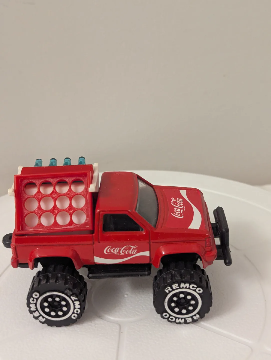 Vintage Coca Cola REMCO Toy Truck 1987 image indicator(4)
