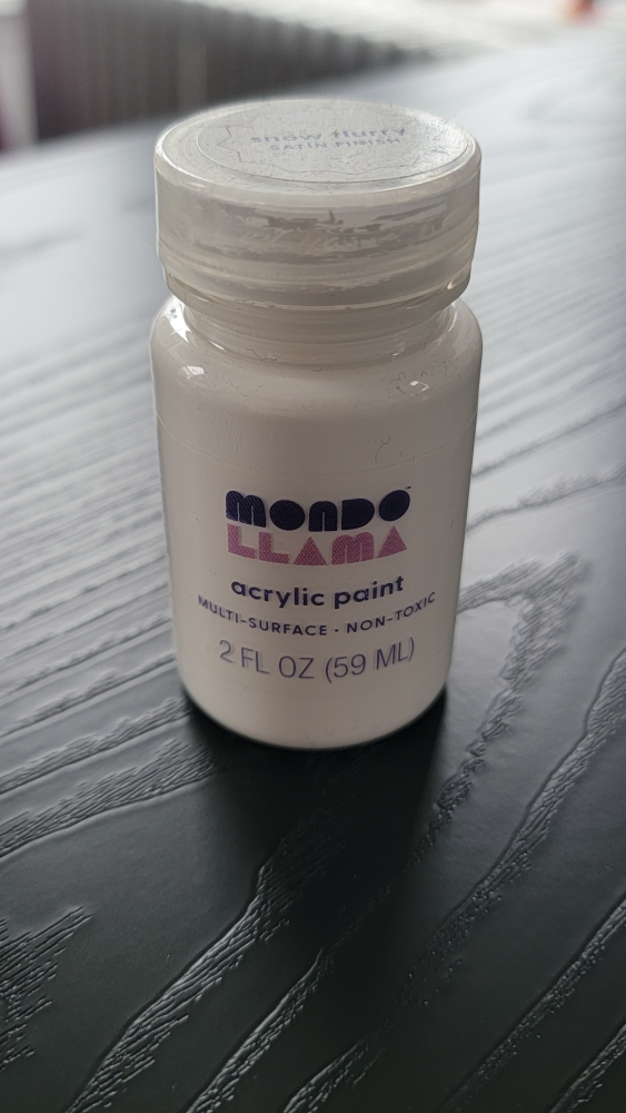 Mondo Llama Acrylic Paint - 2 fl oz
