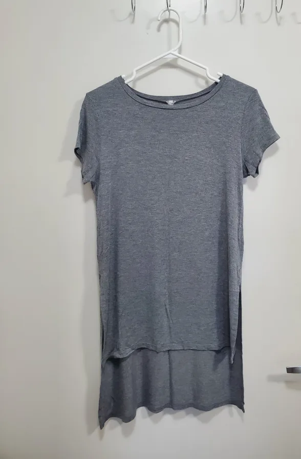 Women's Summer Clothes Bundle (6 items $12) image indicator(9)