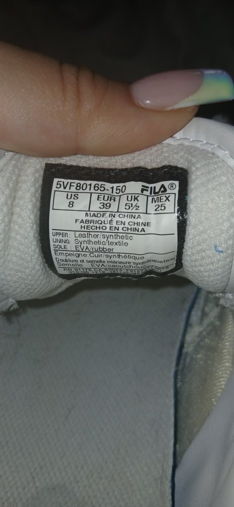 Woman's Fila White Athletic Sneakers US 8 - photo 3