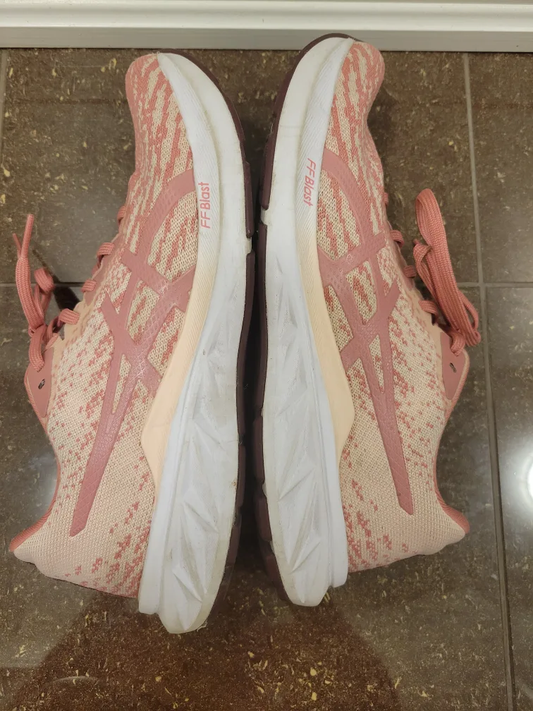 Asics Running Shoes - Women's US 10 image indicator(6)