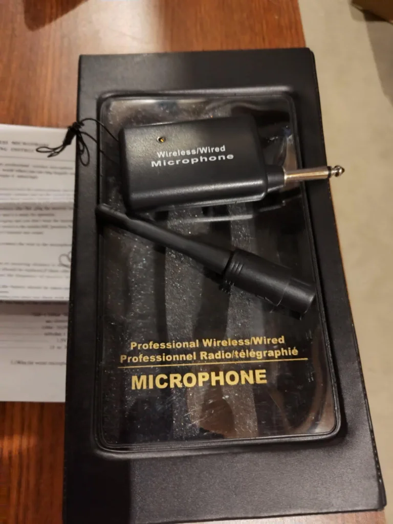 Professional Wireless/Wired Microphone DM520A thumbnail