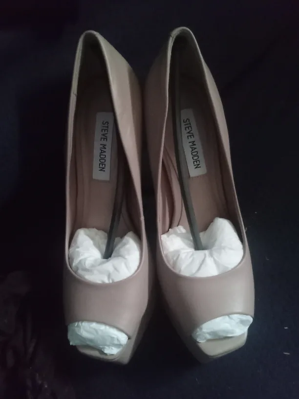 Steve Madden Open-Toe Platform Heels, Size 7.5 image indicator(2)
