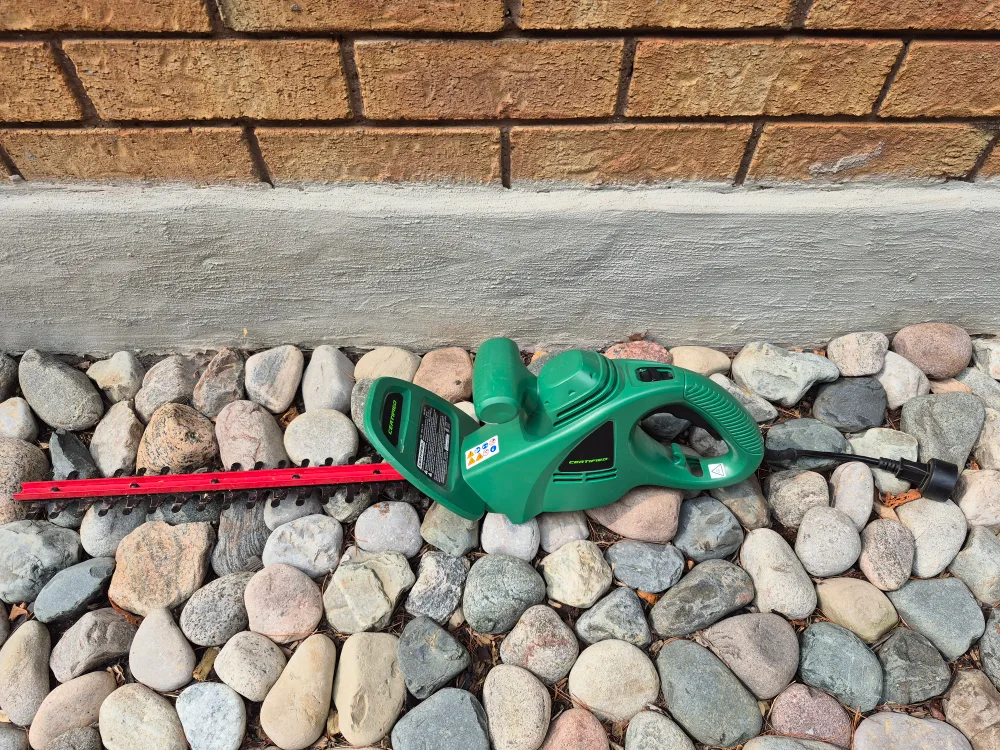 Certified Hedge Trimmer - great deal! Like *NEW*