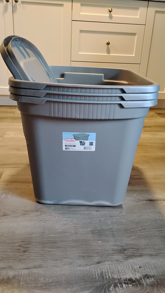Sterilite 40-Gallon Industrial Tote - Grey