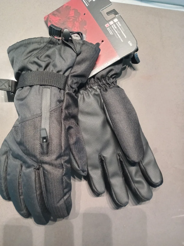 Swiss Tech Premium Ski Gloves - S/M thumbnail