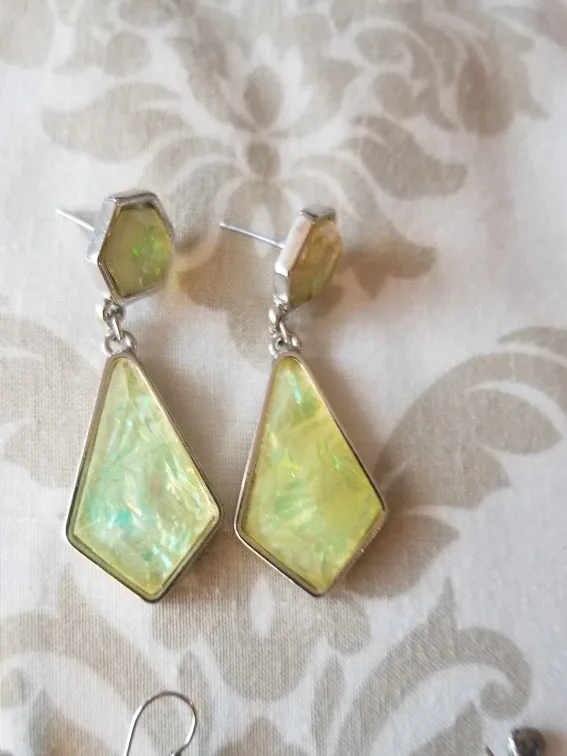 Different Style Earings image indicator(8)