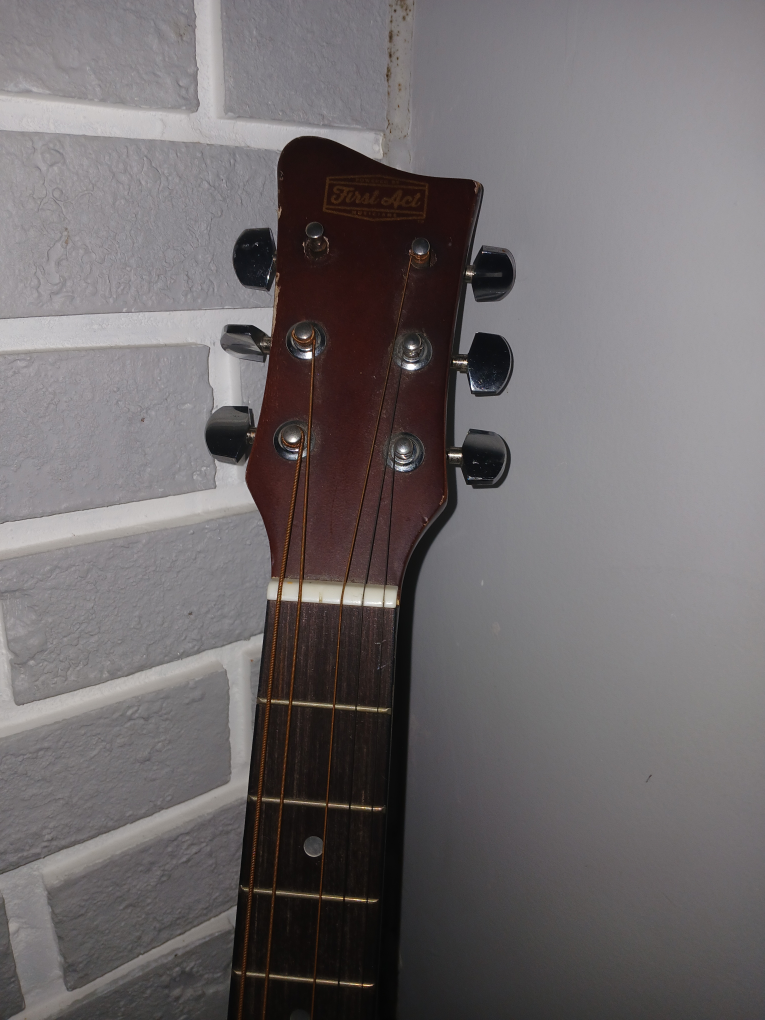 guitar - photo 2