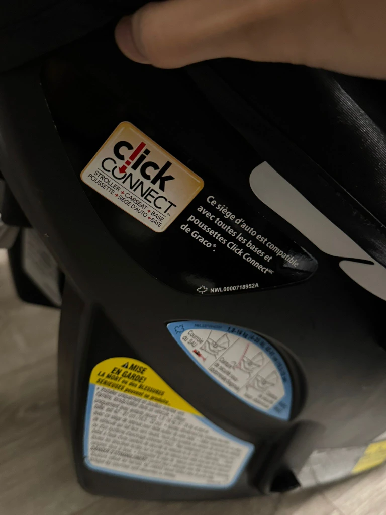 Graco SnugRide 35 Lite LX Infant Car Seat - Black - photo 5