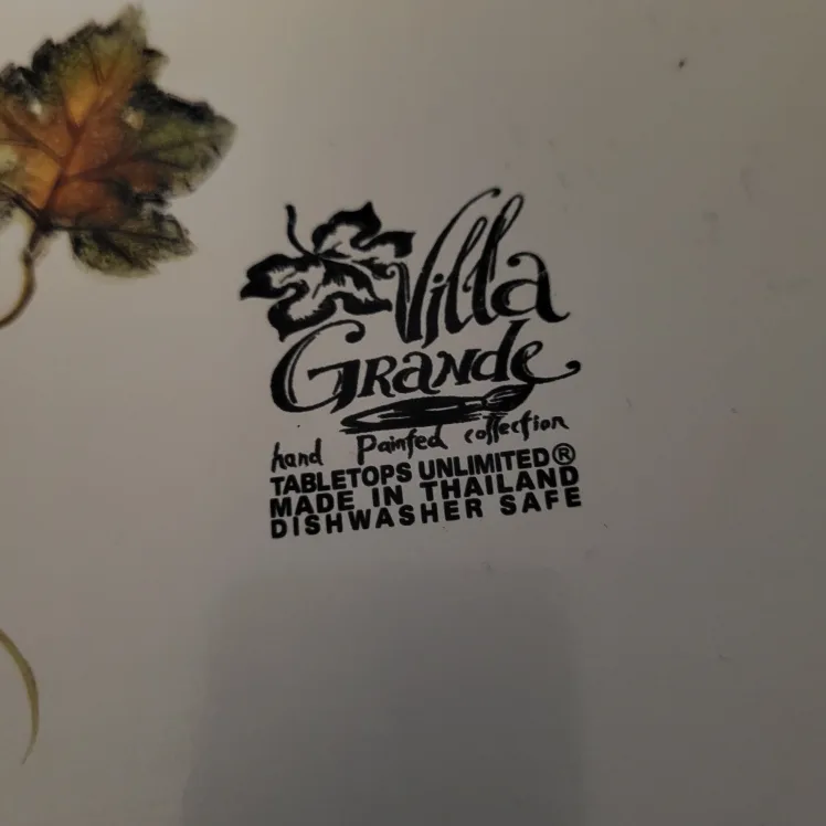 Villa Grande Enamel Casserole Dish image indicator(4)