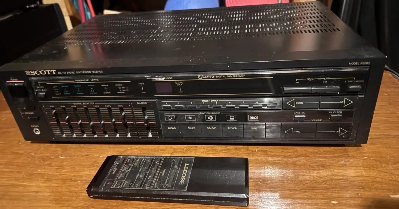Scott R5500 AM/FM Stereo Synthesized Receiver thumbnail