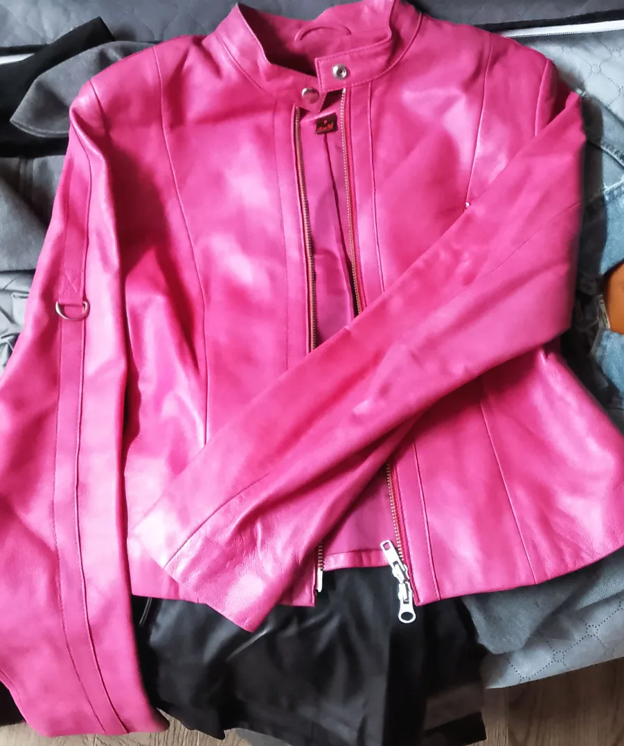 Vintage Danier Leather Jacket - Size P (Small) image indicator(2)