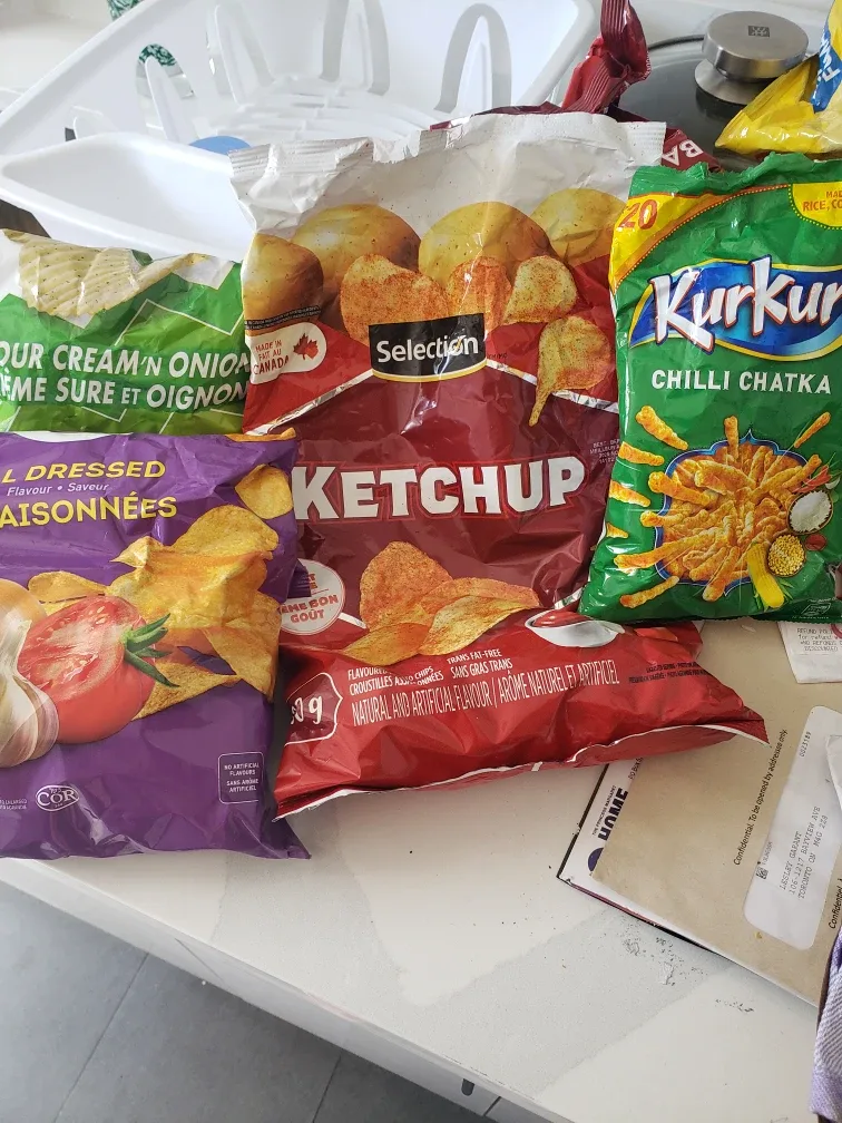 OPENED BUT NOT STALE_ Selection Ketchup Chips & More thumbnail