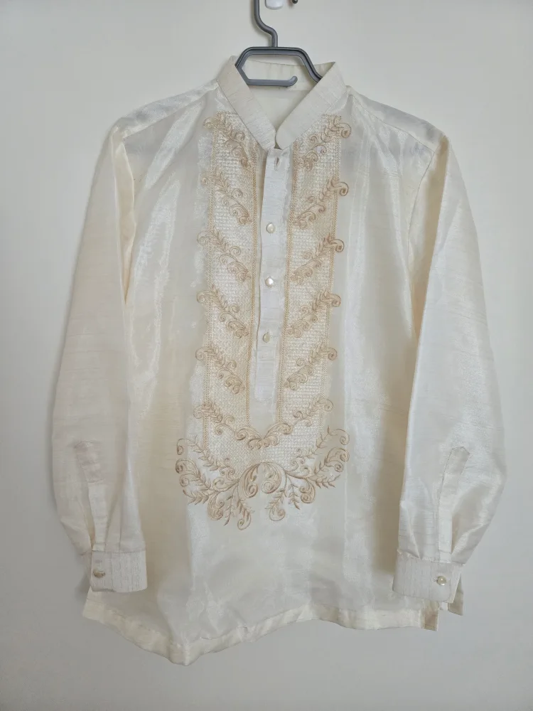Barong Tagalog - Traditional Filipino Formal Shirt thumbnail