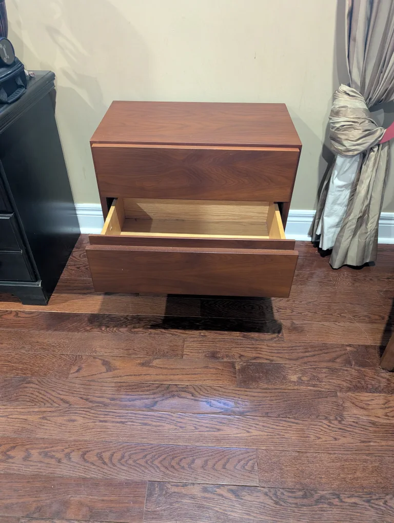 Wood Nightstand with Drawers image indicator(5)