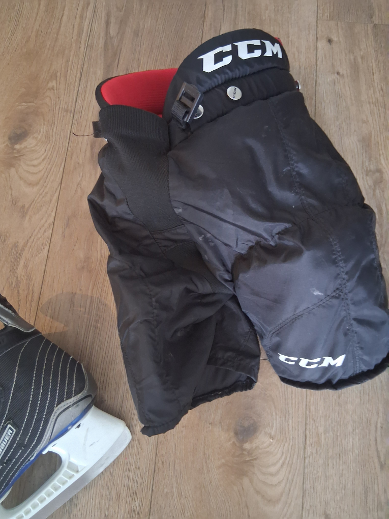 CCM YTH9-3 Hockey Pants