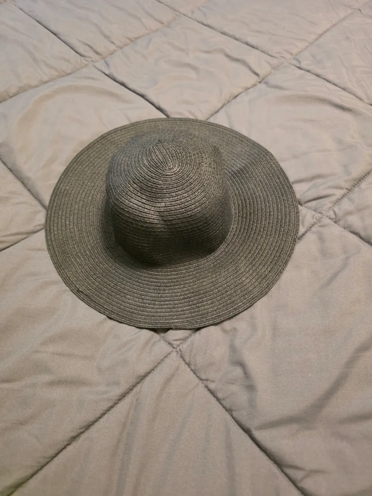 H&M Divided Black Floppy Hat - Size M thumbnail