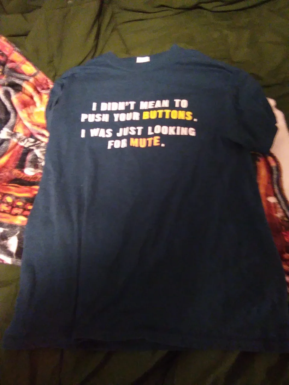 graphic t shirts♥️ image indicator(2)