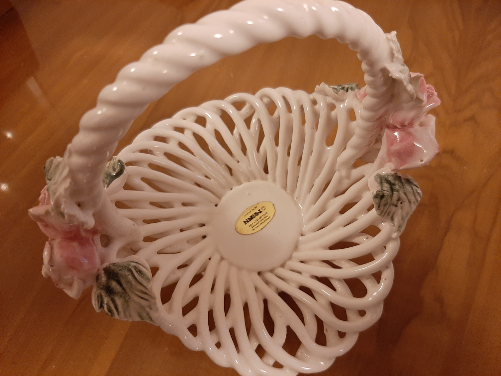 Mann Handcrafted Porcelain Basket with Roses