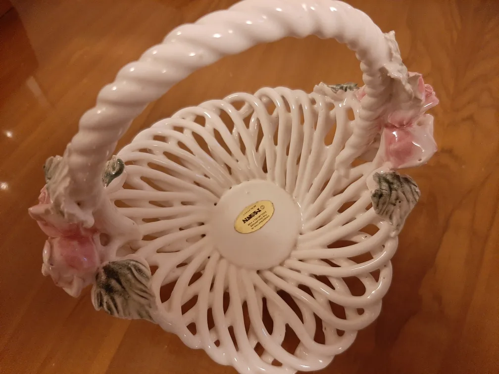 Mann Handcrafted Porcelain Basket with Roses thumbnail